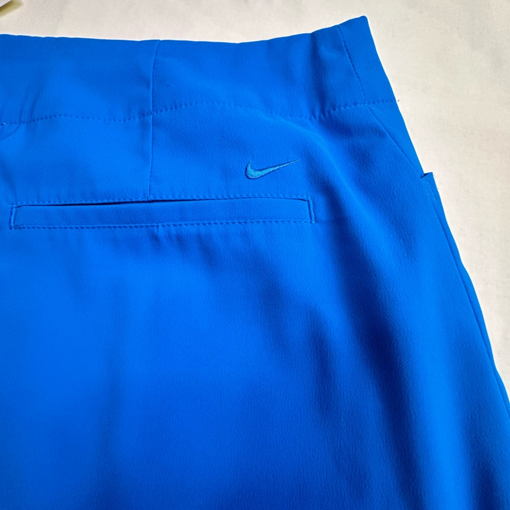 NIKE GOLF SKORT Turquoise with POCKETS! Size 10 - Picture 3 of 9